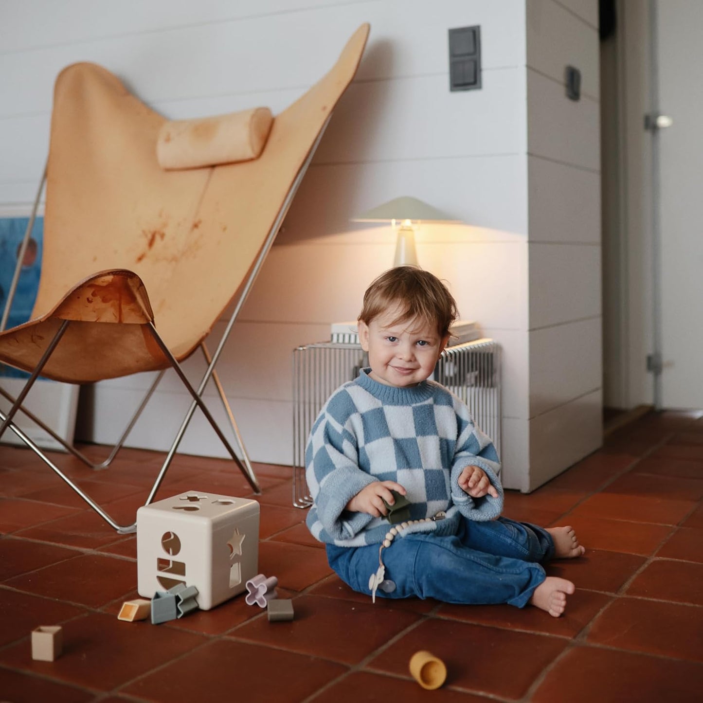 mushie Shape Sorting Box (Original) | Educational Learning Toy for Toddlers with 12 Shapes | Made in Denmark (10+ Months)